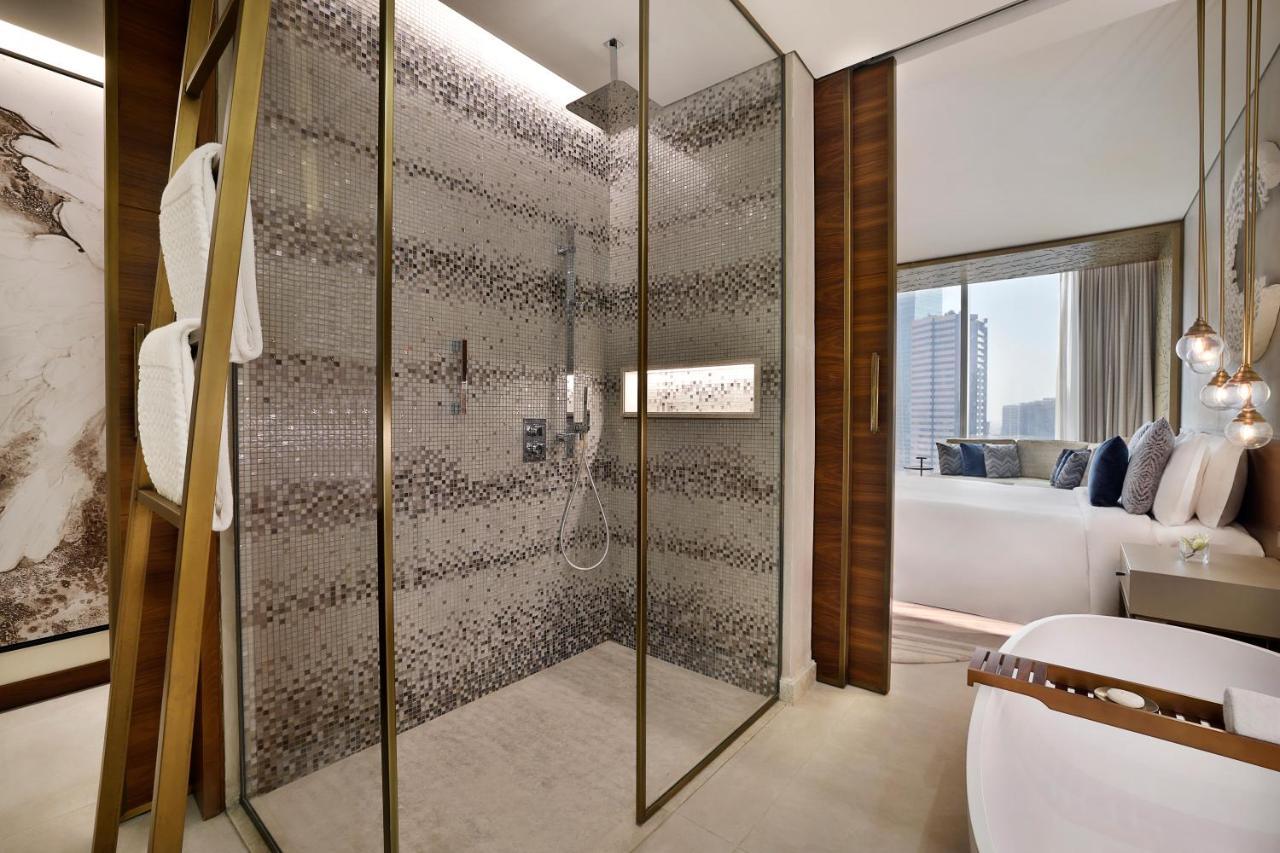 Deluxe King Room Canal View including Signature St Regis Butler Service,1414541840:JPEG